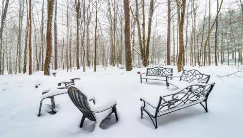 Scenic Views! Clifton Twp Chalet with Fire Pit, Deck - Foto 5