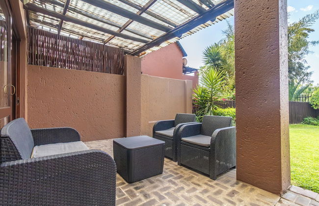 Exquisite 2 Bedroom Garden Townhouse in the Heart of Fourways - Photo 44