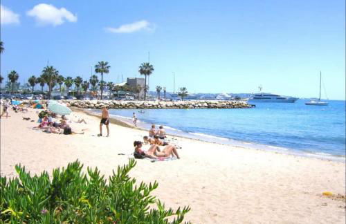 Modern Appartment, Central, 10 Min Walk to Beach - Photo 8