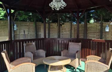 Biały Domek dla 6 osób oraz Domek Sternika dla 4 osób - jezioro, las, wiejski klimat - Foto 45