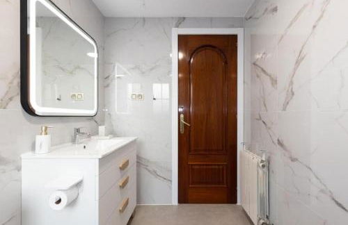 Golden Villa - Photo 11