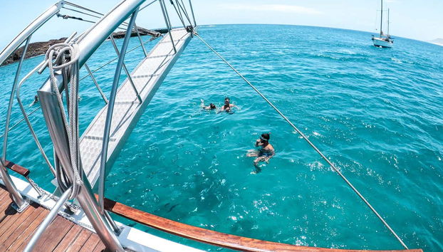 Ferry à ilha de Lobos + Snorkel saindo de Corralejo - Foto 4