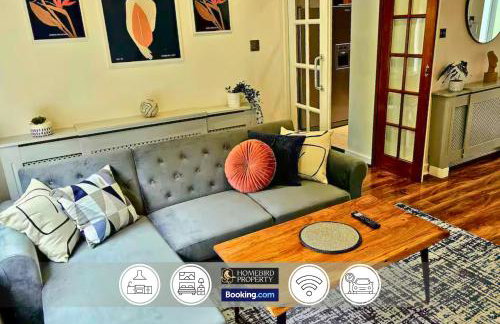 2 Large Bedroom House By Homebird Property Management Short Lets & Serviced Accommodation Leeds With Private Parking & Garden - Foto 2