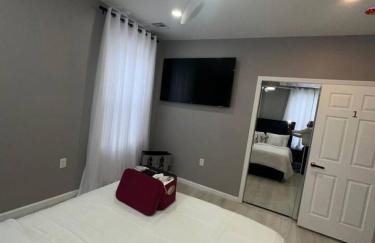 7 Large Bedrooms Art-Inspired Art House - Photo 32