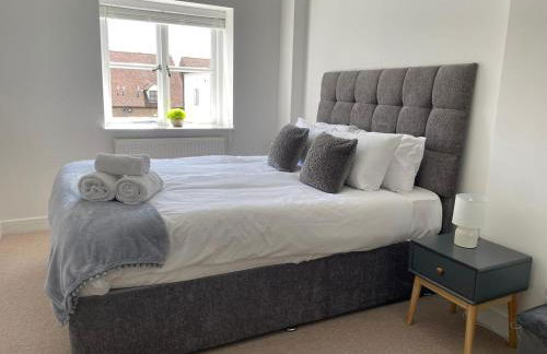 Exclusive 1 and 2 Bedroom Flats only 0,5 miles aw - Foto 67