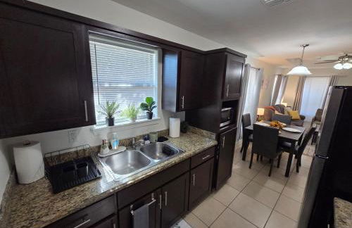 Cozy Apartment Near University Dr - Foto 6