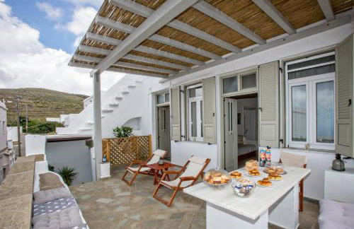 Xατζηράδος - Foto 3