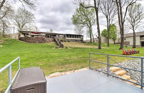 White River Fishing Escape with Deck and Patio! - Foto 30