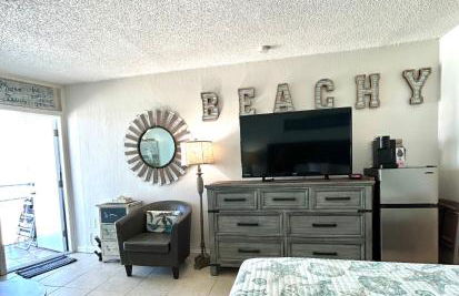 Beach Condo with Pool & Tiki Bar! - Foto 14
