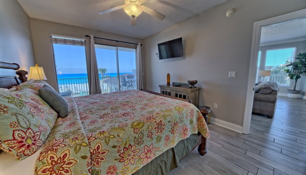 Modern Oceanfront Retreat, Spacious Balcony - 0207 3 Bedroom Condo by RedAwning - Foto 5, Habitación