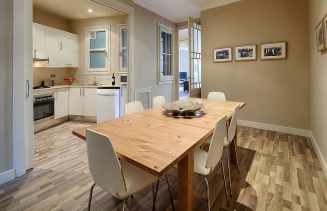 Habitat Apartments Eixample Balconies - Photo 24