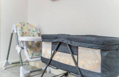 Bloom Court -Sleeps 6-Free Parking with Workspace & High-Speed WiFi - Foto 6