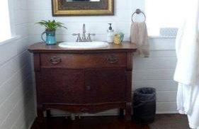 Serene Tiny House with a Big Charm for Glamping in Virginia - Photo 38