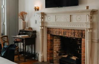 Book Village Inn - Entire Hotel - Foto 22