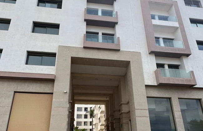 2 Bed Apartment - Balcony, Parking, Wifi - Photo 17