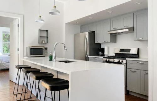 Historic 1900s Townhome with a Modern Flair - Foto 2