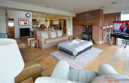 Penmorfa - Sublime Abersoch retreat with roof terrace, 80m from beach, great for surfing - Foto 16