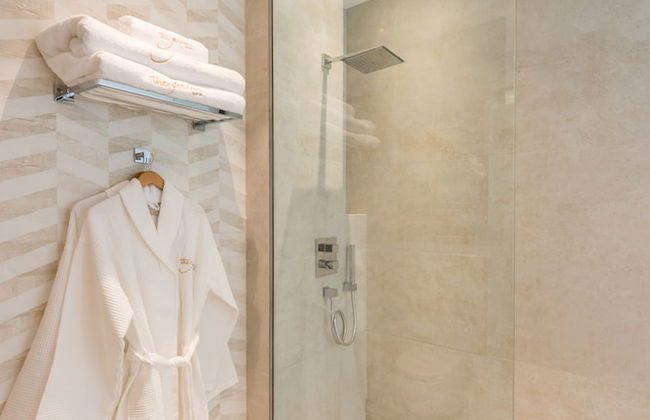 The Garden Suites - Photo 50