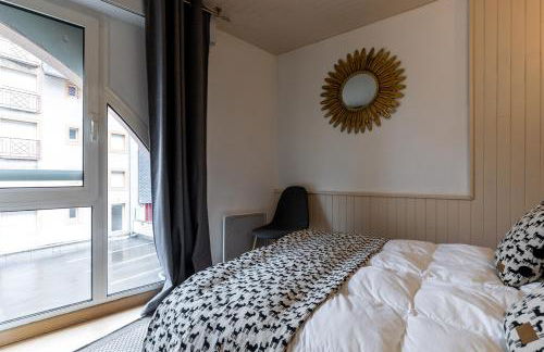 APPARTEMENT CENTRE VILLE PARKING COUVERT WIFI BALCON - Foto 6