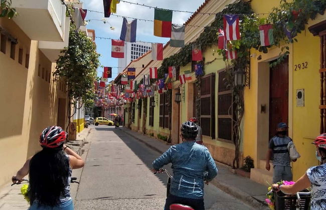 Cartagena Bike Tour - Photo 4