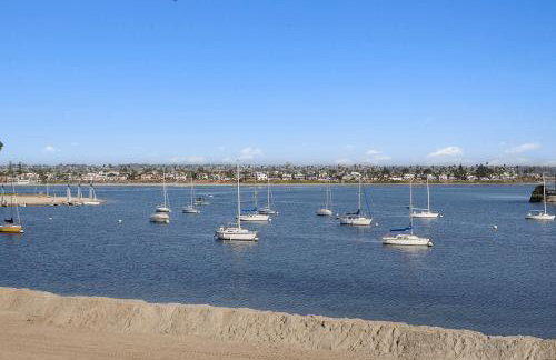 Stunning Bayfront condo with gorgeous views, garage, massive roof deck & AC - dogs welcome! - Foto 67