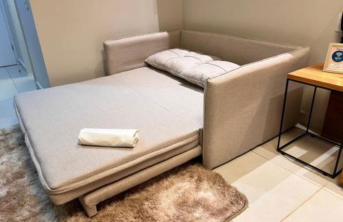 Granja Brasil - Lindo Studio - Com Piscina e Lazer - No Centro de Itaipava - Foto 31