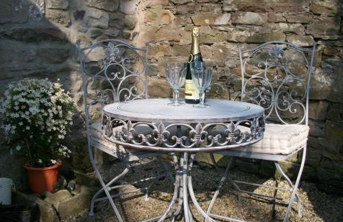 Chapel Cottage Set in a private courtyard in central location with 2 parking spaces - Foto 40