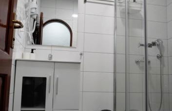 Bungalow with Sunny Private Terrace - Secure Bike or Board Storage - Foto 3