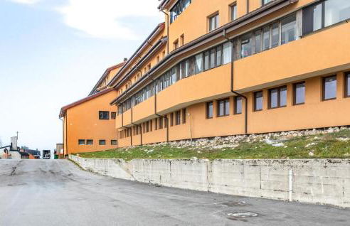 2 Bedroom Cozy Apartment In San Massimo - Foto 6