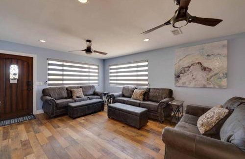 Hillside view with hot tub! - Foto 56