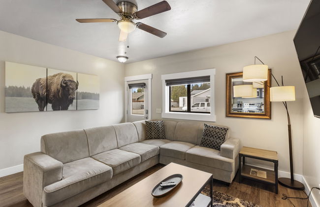 The Yellowstone Hideaway Unit A Cozy 1-Bedroom Yellowstone Hideaway, 1 Minute from Yellowstone Park! - Foto 29