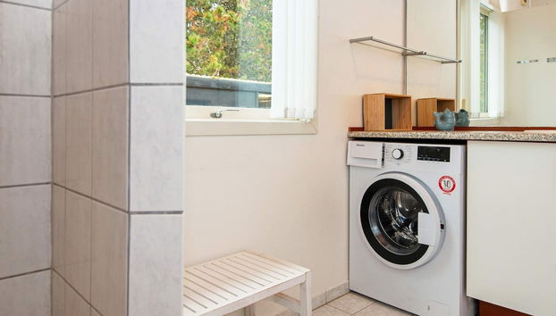 6 Person Holiday Home in Glesborg - Photo 3