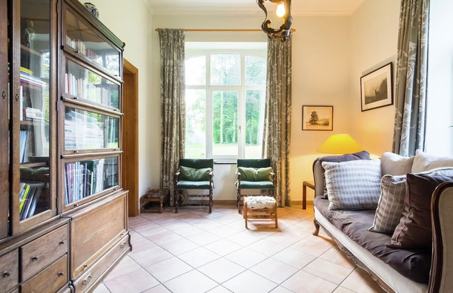 Mansion in Beauplateau Near Forest - Photo 18