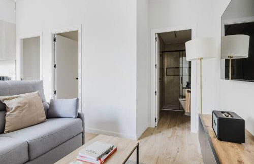 Apartamento 4 - Moderno en Castellana - 4 Torres - Photo 18