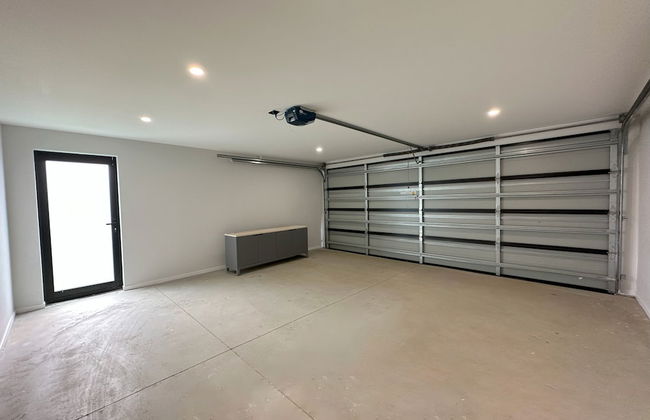 Royal Residency - Photo 24