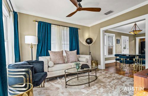 East Austin 2BR 1BA w Patio and Grill, Pet-Friendl Walk to 6th By Austin Vacay - Foto 44