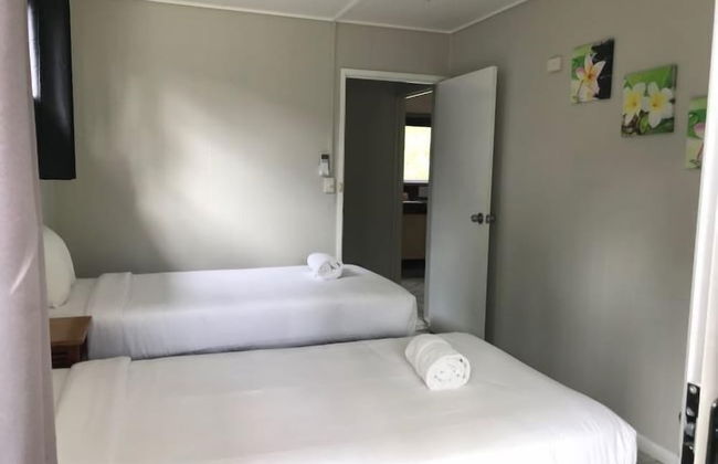 Bush Village Holiday Cabins - Photo 25