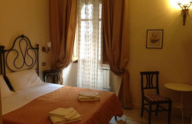 Marta Guest House - Photo 16