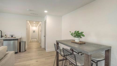 Sunflower Suite Modern Loft with Skyline Views - Foto 3