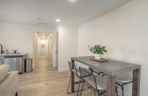 Sunflower Suite Modern Loft with Skyline Views - Foto 3