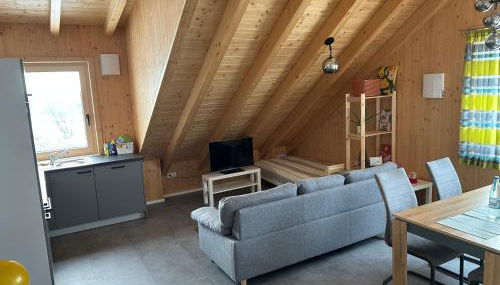 Holzliebe mit Donaublick - Foto 5