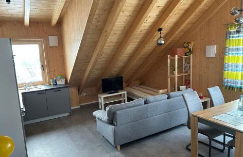 Holzliebe mit Donaublick - Foto 5