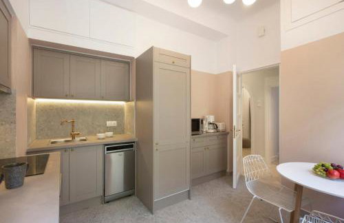 Glyfada Villa 6BR 16ppl Private Pool 300m to Beach - Foto 53