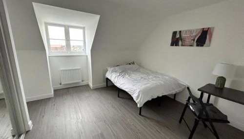 House - Sleeps 8 - Free Parking and Ps5 - Foto 3