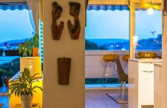 Sunset Oasis “VELLY” 1BR w/ Sea View & Parking - Foto 40