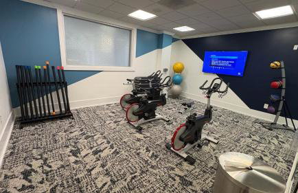 Relaxing Pool-View 1BR Near Top Houston Spots - Foto 23