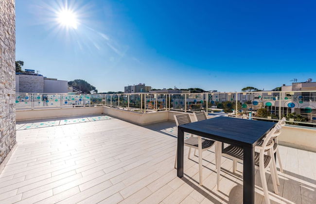 Stylish Studio With Spacious Balcony -trendafili - Foto 25