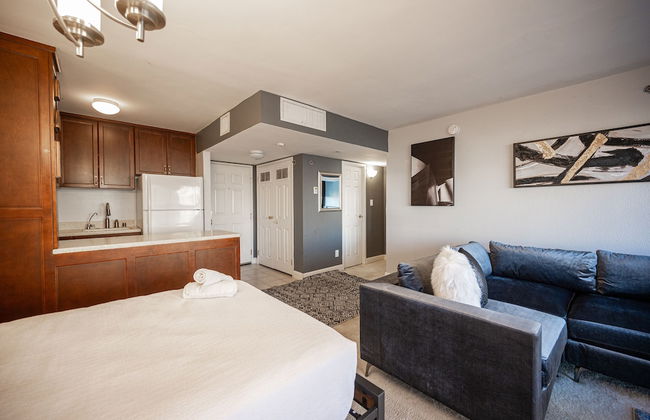 Stay together on the strip - 6 comfy beds w/view! - Foto 21