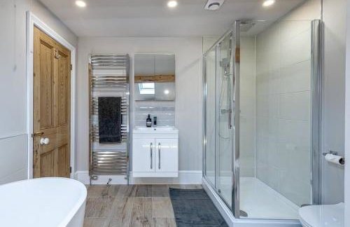 Glanrhyd Townhouse in Central Dolgellau with Parking and Bike Storage - Photo 25