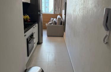 Arretado de bom ! A 250 m da praia de Boa Viagem, 3 km do aeroporto, próximo aos shoppings, com WI-FI 560 Mbps, coworking, piscina e academia - Foto 15